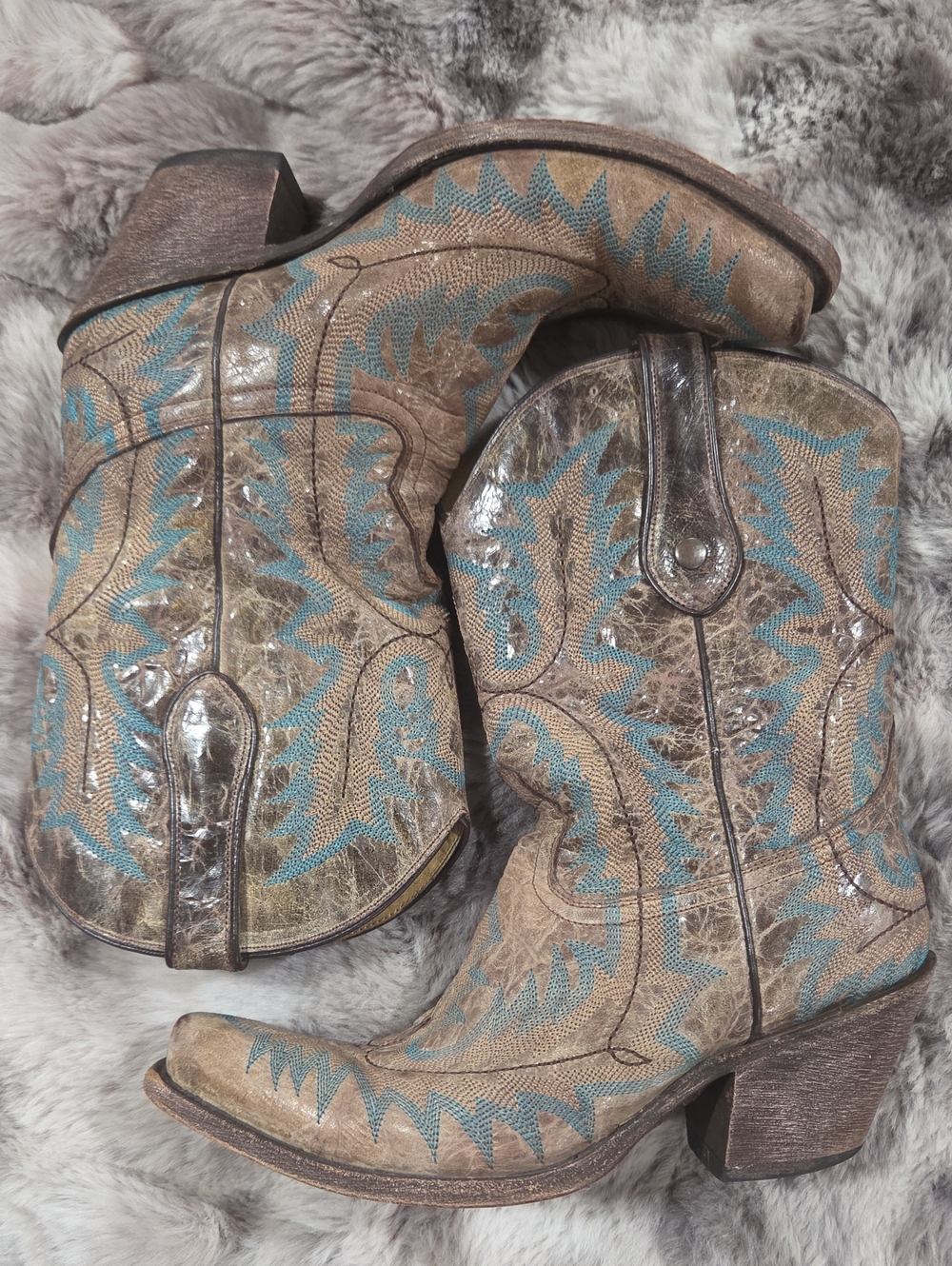 Vintage-Style Brown and Teal Western Cowboy Boots